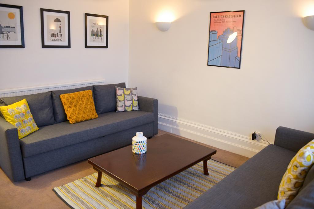 Queens Apartment Γουόρδινγκ Εξωτερικό φωτογραφία