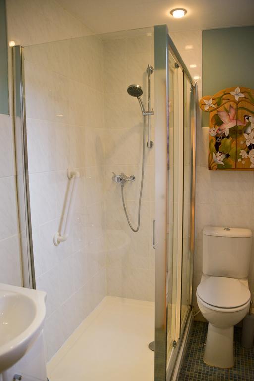 Queens Apartment Γουόρδινγκ Εξωτερικό φωτογραφία