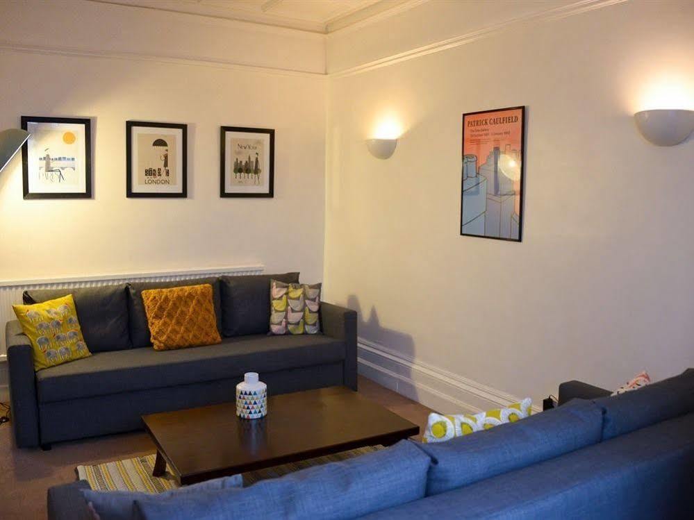 Queens Apartment Γουόρδινγκ Εξωτερικό φωτογραφία